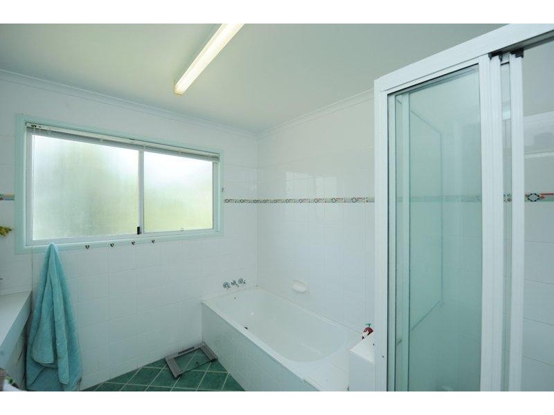 23 Alexander Street, Boyne Island QLD 4680