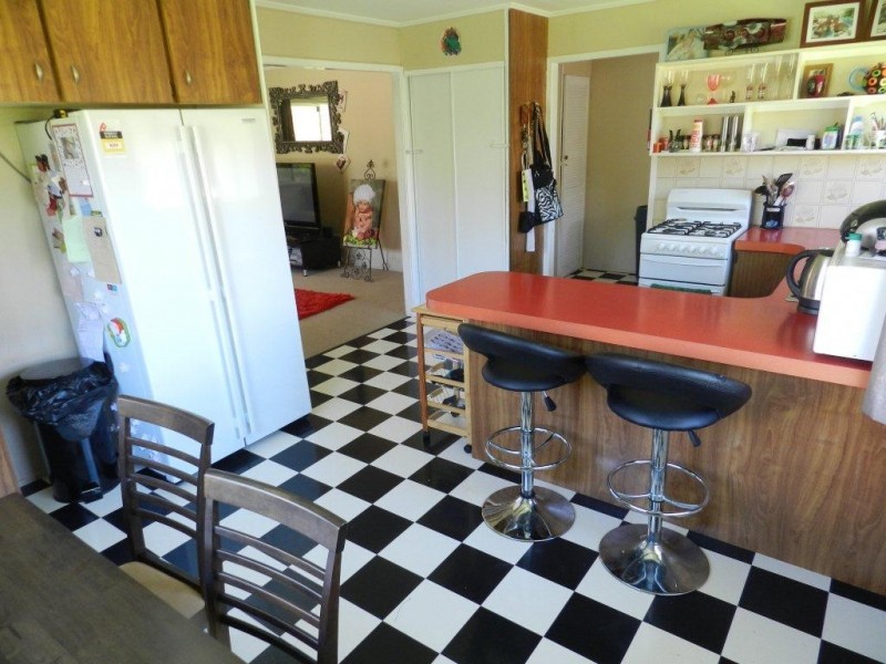 51  Squire Street, Toolooa QLD 4680