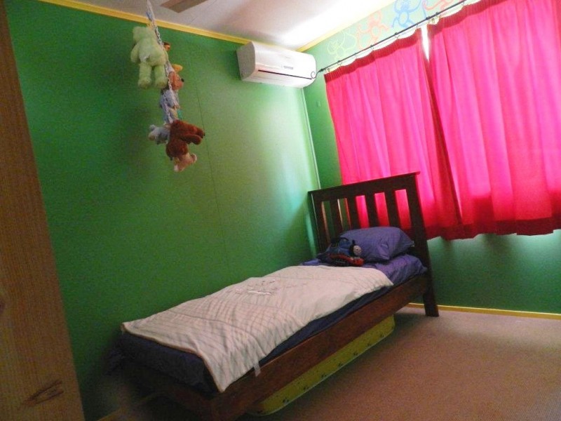 51  Squire Street, Toolooa QLD 4680