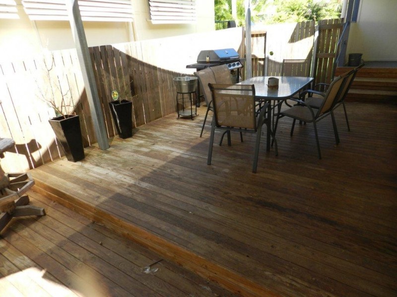 51  Squire Street, Toolooa QLD 4680