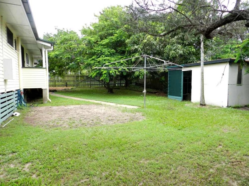 15 McCray Street, Barney Point QLD 4680