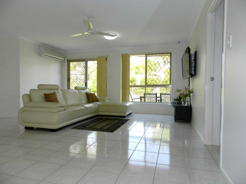 6 Lagoon Court, Clinton QLD 4680