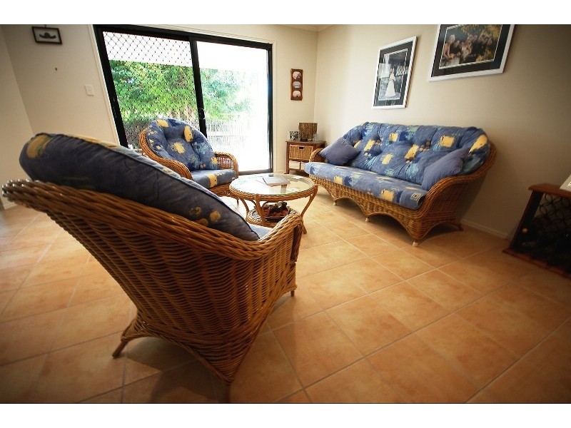 8 Tina Drive, Tannum Sands QLD 4680
