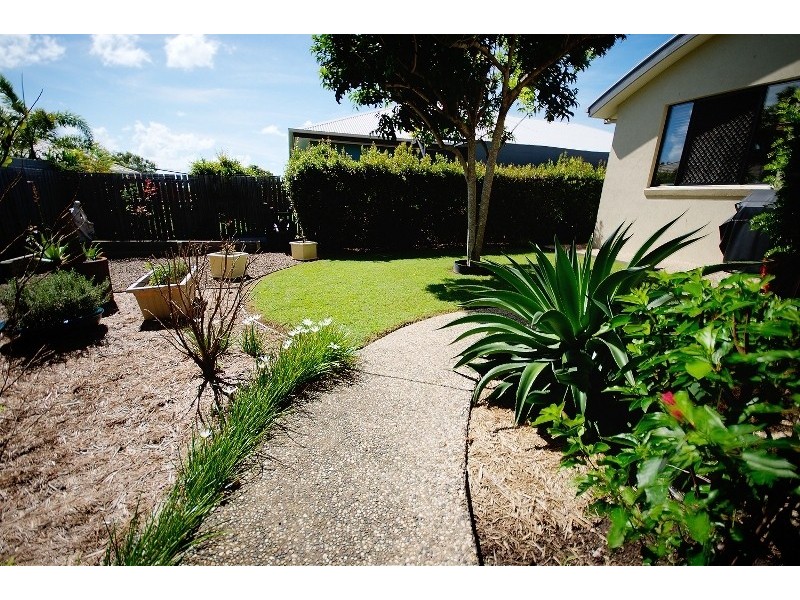 8 Tina Drive, Tannum Sands QLD 4680