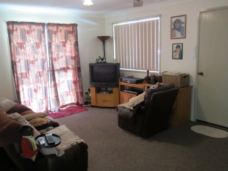17 Centenary Drive, Boyne Island QLD 4680