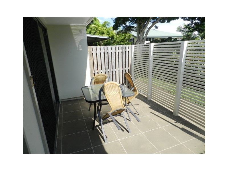 2/24 Kent Street, West Gladstone QLD 4680