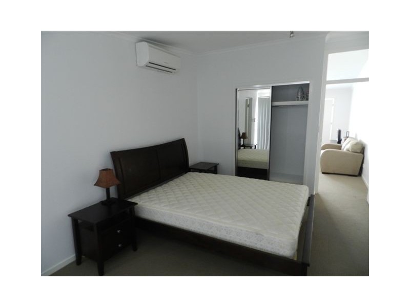 2/24 Kent Street, West Gladstone QLD 4680