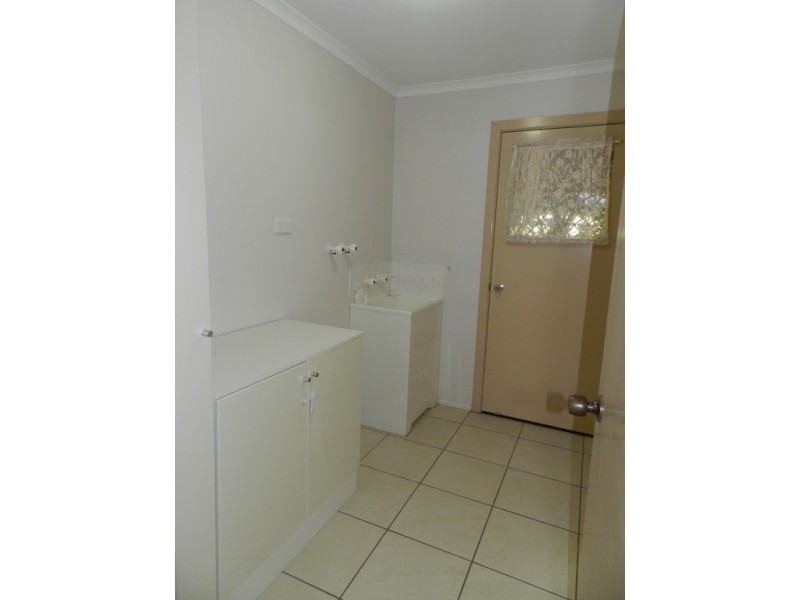 15 sharyn Drive, New Auckland QLD 4680