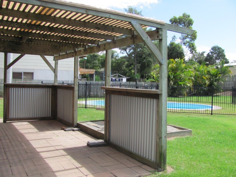 6 Andrew Court, Boyne Island QLD 4680