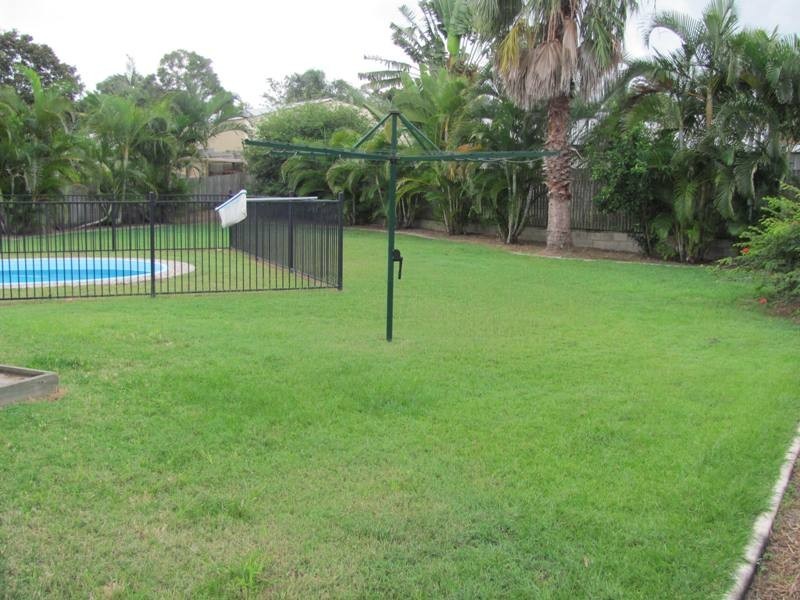 6 Andrew Court, Boyne Island QLD 4680
