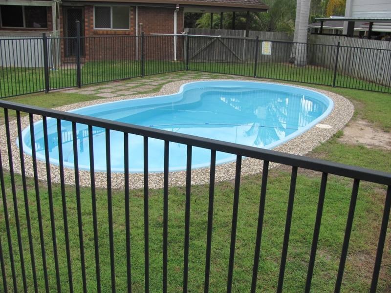 6 Andrew Court, Boyne Island QLD 4680