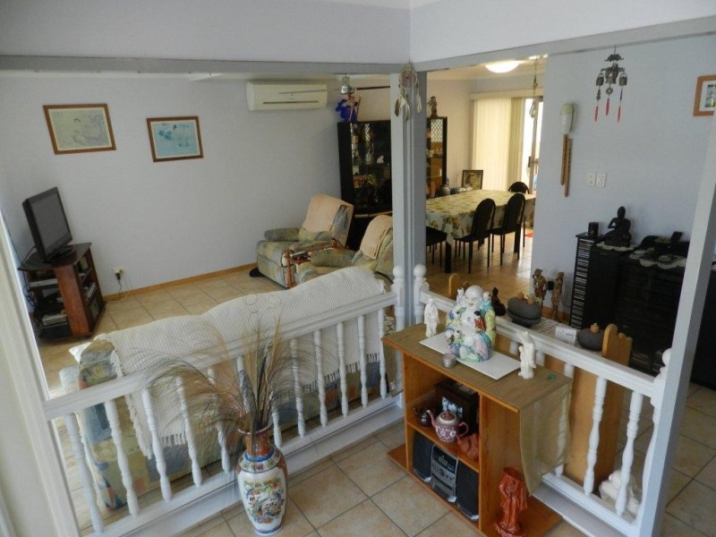 15 Allunga Drive, Glen Eden QLD 4680