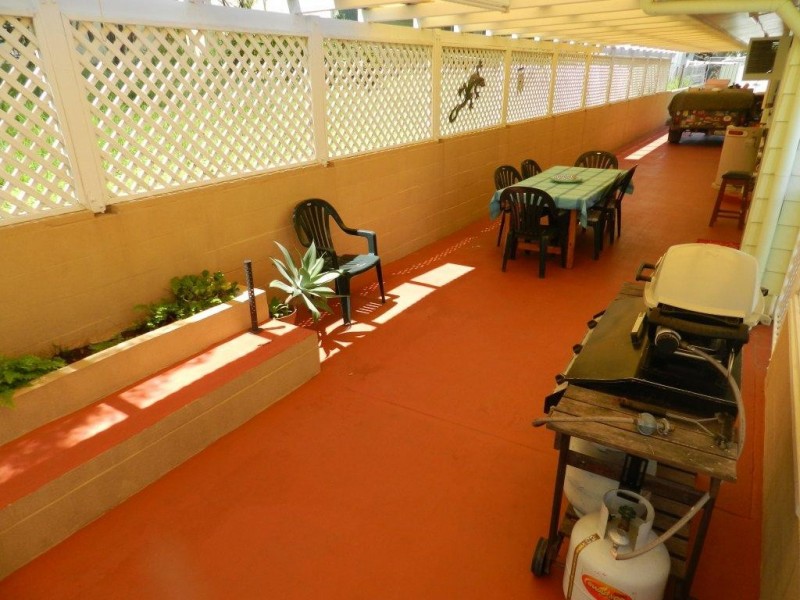 15 Allunga Drive, Glen Eden QLD 4680