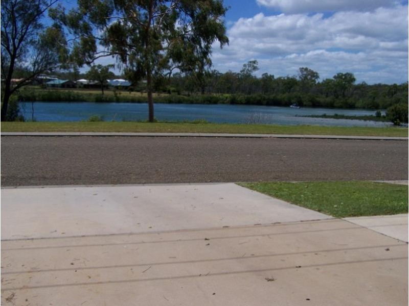 77 Tarcoola Drive, Boyne Island QLD 4680