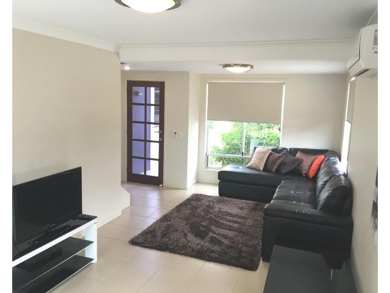 2/18 McCann Street, South Gladstone QLD 4680