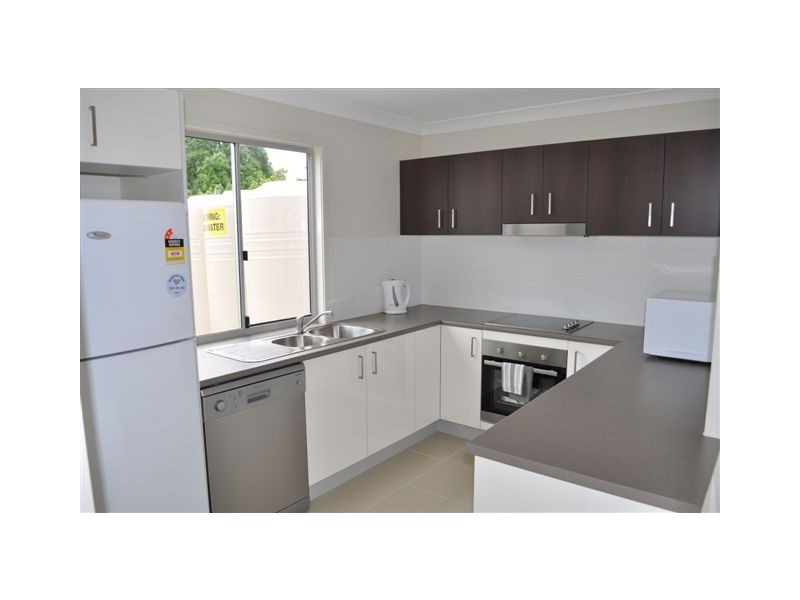 2/18 McCann Street, South Gladstone QLD 4680