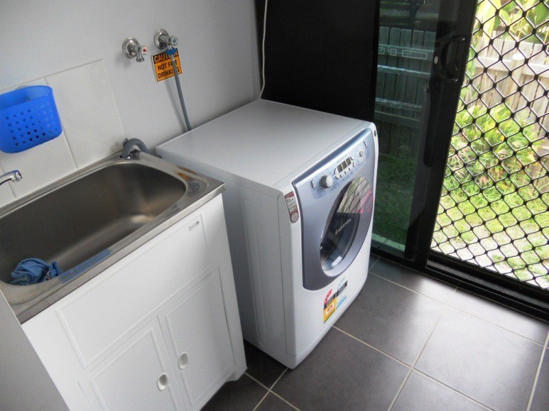 13  Golf View Drive, Boyne Island QLD 4680