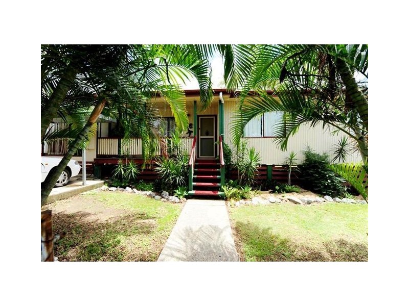 11 Larsen Street, Gladstone QLD 4680