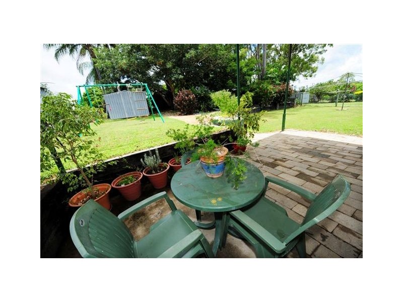 11 Larsen Street, Gladstone QLD 4680