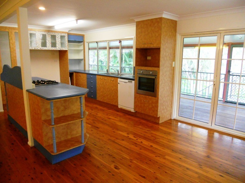 4 Yukana Street, Boyne Island QLD 4680