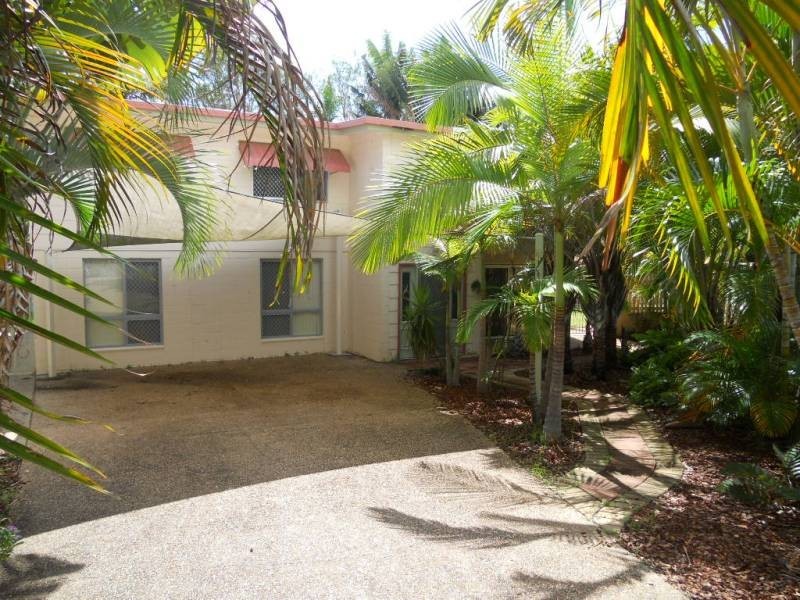 4 Yukana Street, Boyne Island QLD 4680