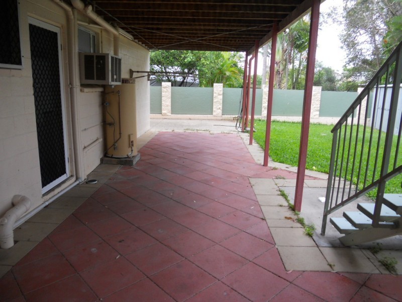 4 Yukana Street, Boyne Island QLD 4680
