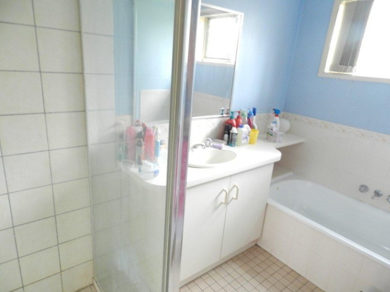 5 Woollybutt Street, New Auckland QLD 4680