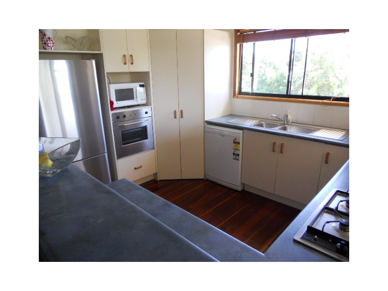 29 Wyndham Avenue, Boyne Island QLD 4680