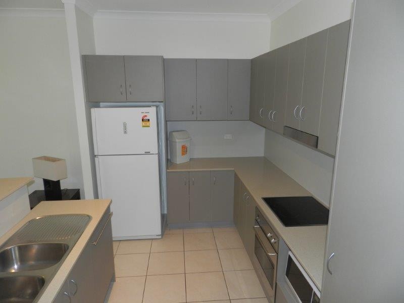 2/22 Barney Street, Barney Point QLD 4680