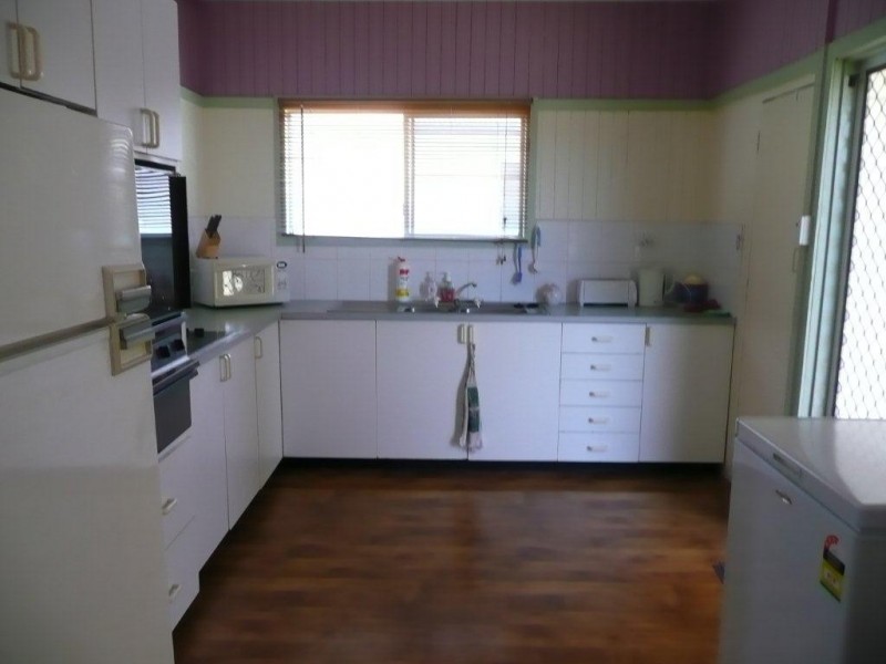 22 Bonar Street, South Gladstone QLD 4680