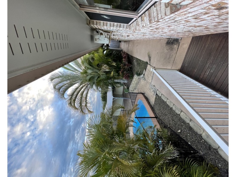 9 Wattora Close, Boyne Island QLD 4680