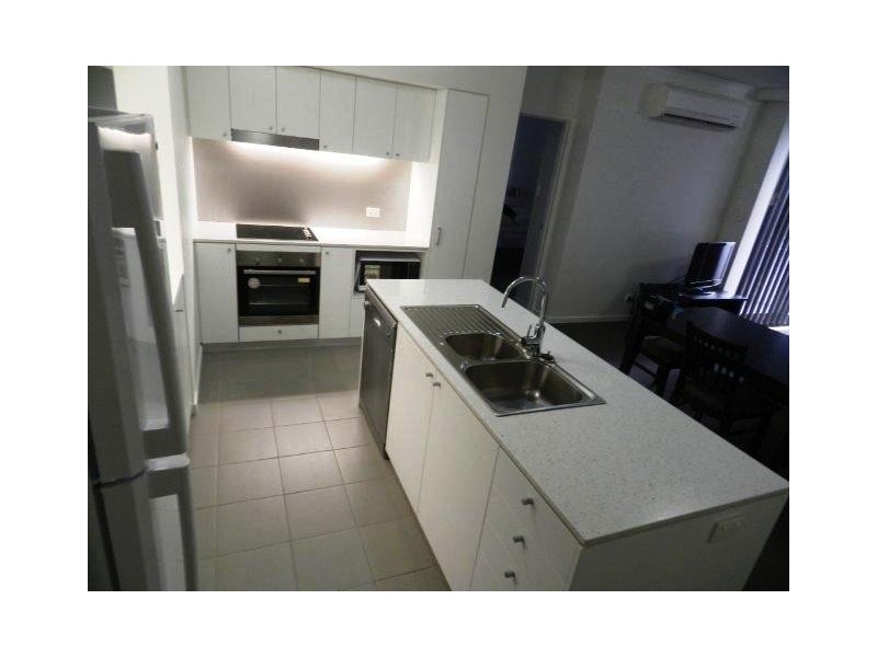 126/75 Central Lane, Gladstone City QLD 4680