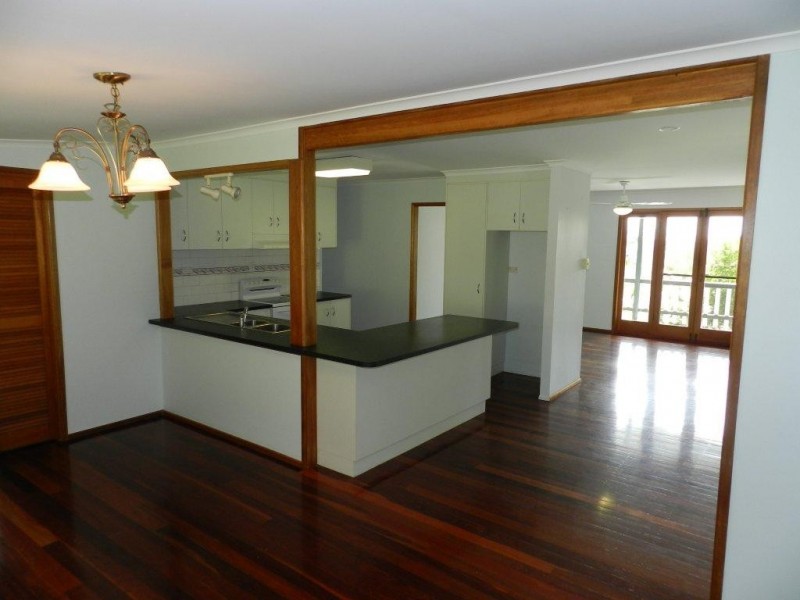 10 Berringar Lane, West Gladstone QLD 4680