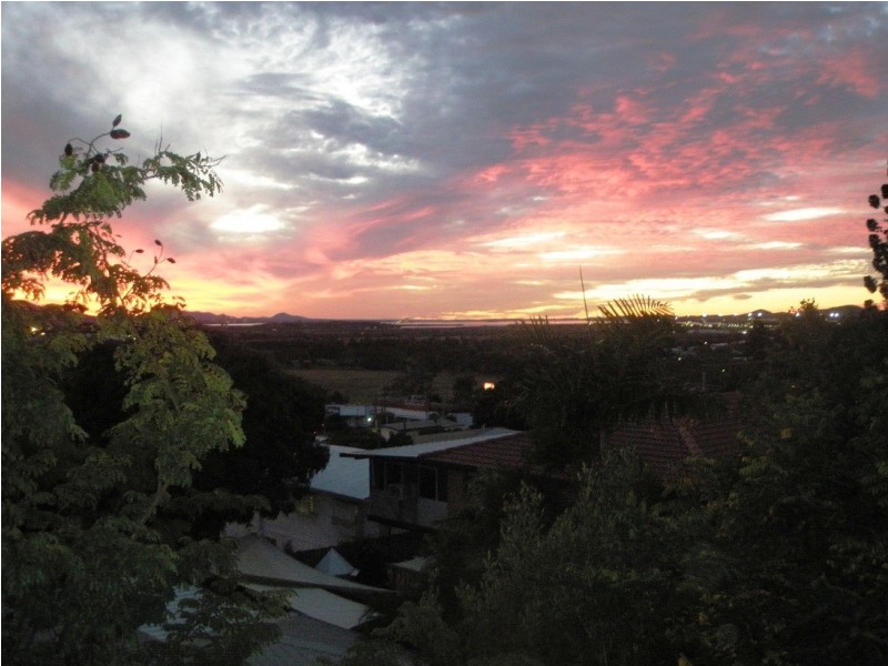 10 Berringar Lane, West Gladstone QLD 4680