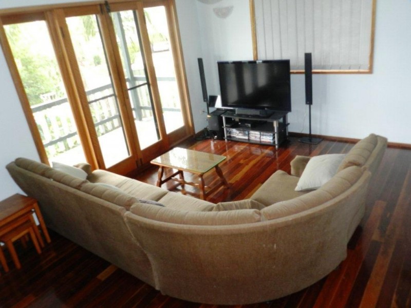 10 Berringar Lane, West Gladstone QLD 4680