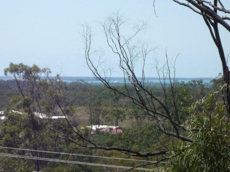 3 Tree Tops Close, Kirkwood QLD 4680