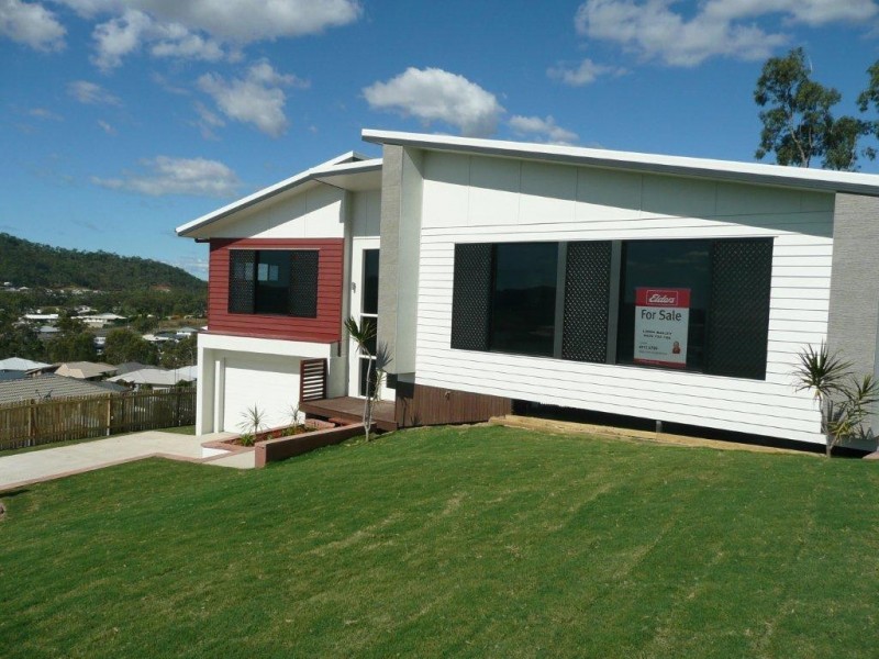 5 Eucalyptus Place, Kirkwood QLD 4680