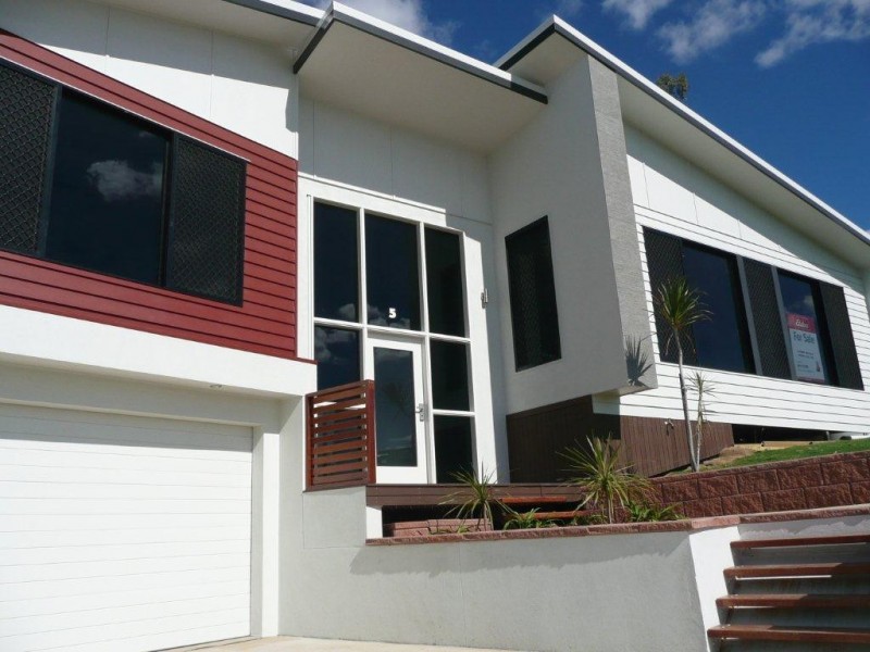 5 Eucalyptus Place, Kirkwood QLD 4680