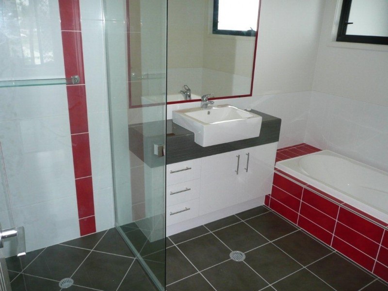 5 Eucalyptus Place, Kirkwood QLD 4680