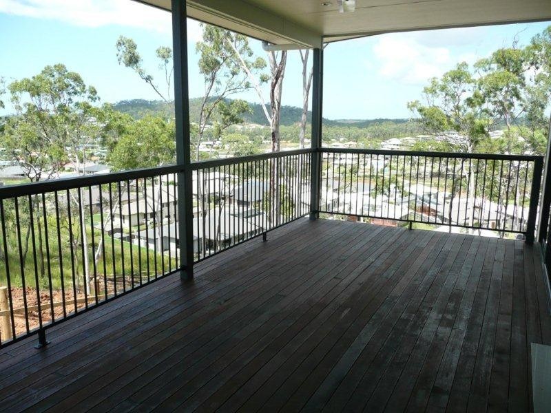 11 Eucalyptus Place, Kirkwood QLD 4680