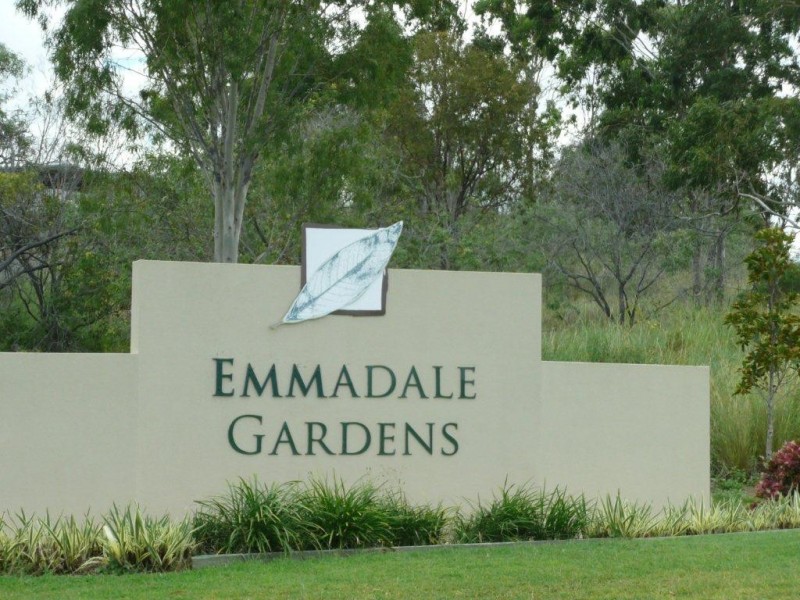11 Eucalyptus Place, Kirkwood QLD 4680