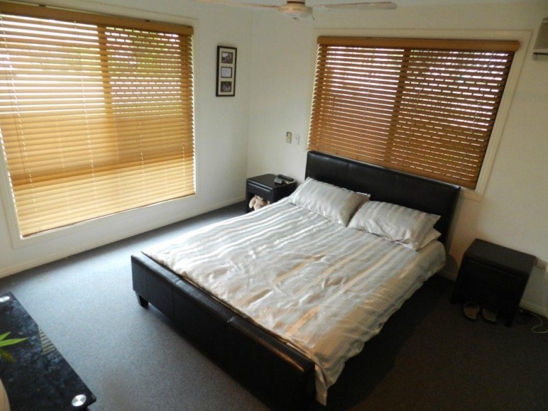 2 Kerry Court, New Auckland QLD 4680