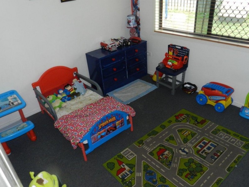 2 Kerry Court, New Auckland QLD 4680