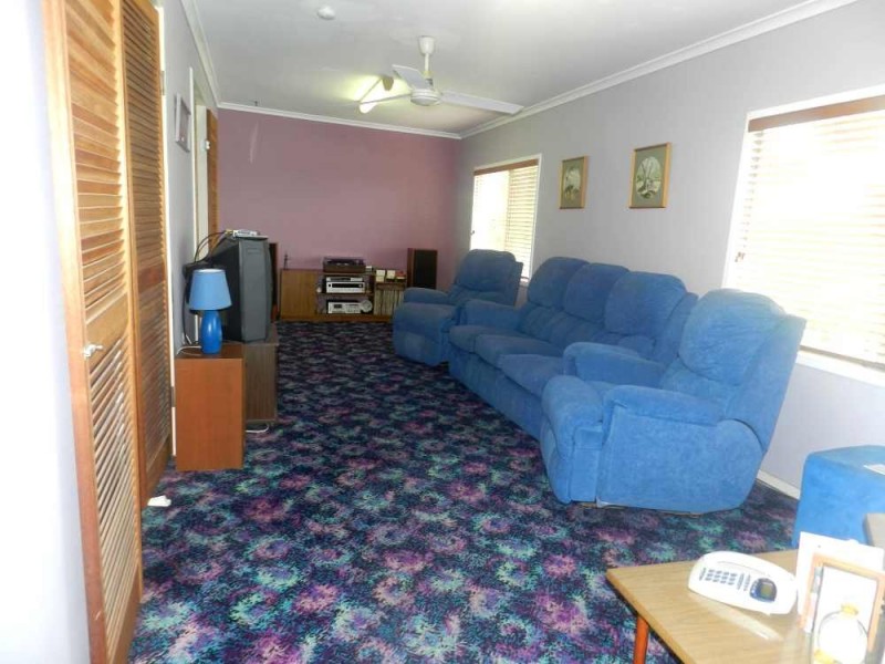 22 Bell Street, Barney Point QLD 4680