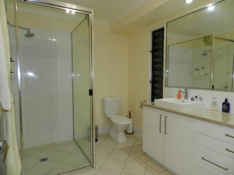 13 Wicks Street, New Auckland QLD 4680