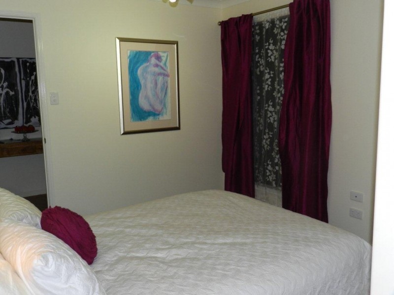 13 Wicks Street, New Auckland QLD 4680