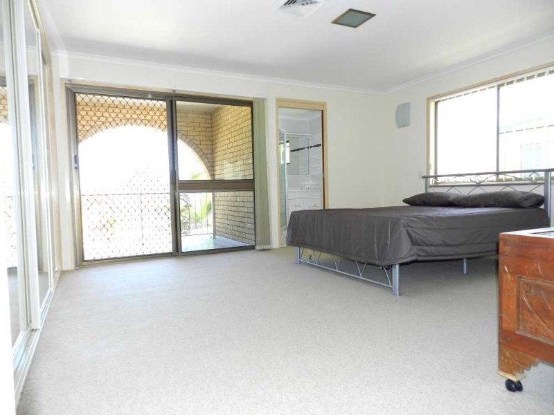 3 Ormiston Street, Clinton QLD 4680