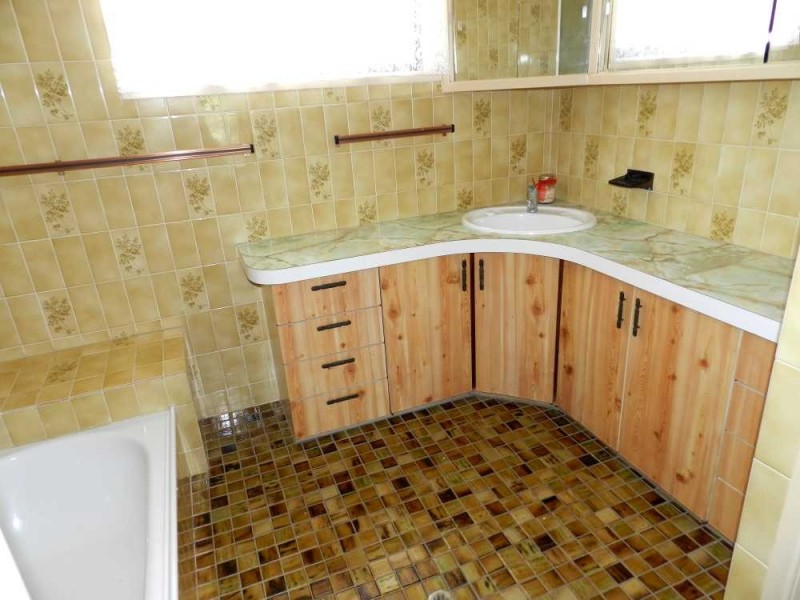 3 Ormiston Street, Clinton QLD 4680