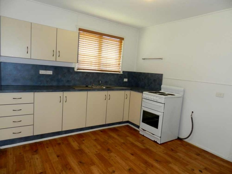 81 Ann Street, South Gladstone QLD 4680