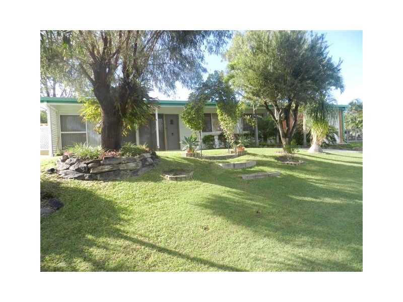 15 Allunga Drive, Glen Eden QLD 4680